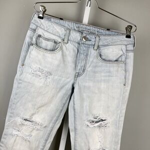 American Eagle Outfitters Light Wash Distressed Ankle Jeans